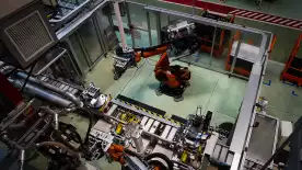 Nowa hala, nowy układ – jak zorganizować layout produkcji po relokacji?