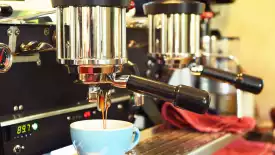 Dzierżawa ekspresów do kawy - wygodne rozwiązanie dla przedsiębiorstw