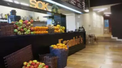 Serwuj świeżo wyciskane soki. Skorzystaj z franczyzy Frankies